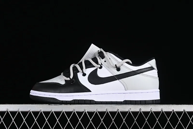 All categories Nk SB Dunk series Nk SB Dunk Low Low-top sneakers Nk Dunk Low Letter Panda Black and gray high street deconstruction SB strap low-top casual sneakers CW1590-100